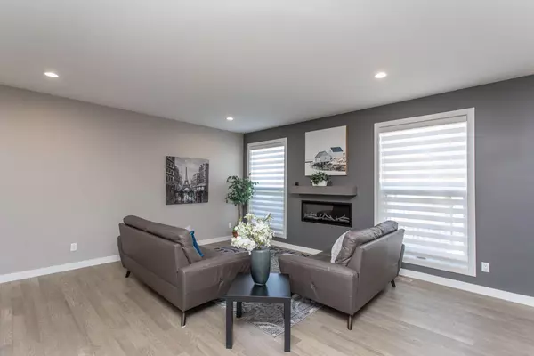 Red Deer, AB T4P 3E2,99 Ellington CRES