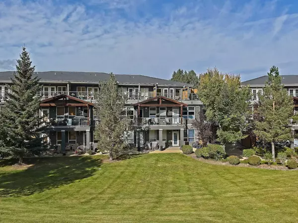 Calgary, AB T3B 5Z5,11642 Valley Ridge PARK NW #216