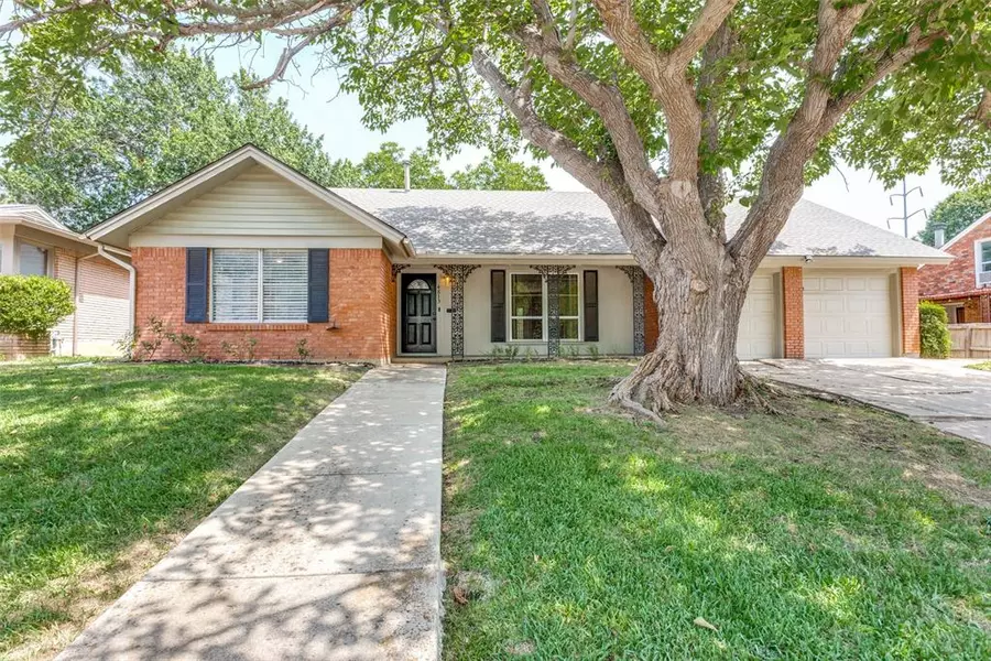 4813 Selkirk Drive, Fort Worth, TX 76109