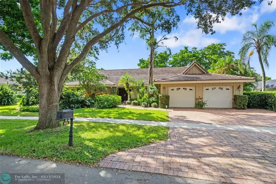 6832 Viento Way, Boca Raton, FL 33433