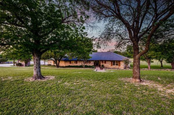 1403 Center Point Road, Weatherford, TX 76087