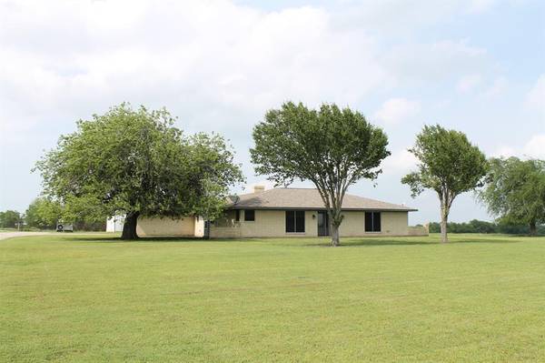 4691 Fm 2194, Farmersville, TX 75442