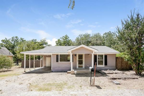 203 Manson Street, Joshua, TX 76058