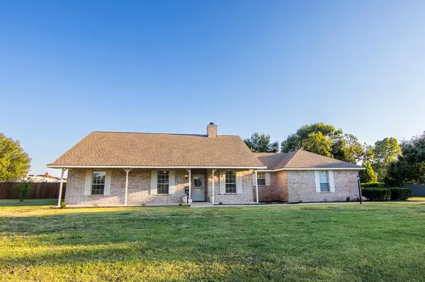 Van Alstyne, TX 75495,206 Meadowview Circle