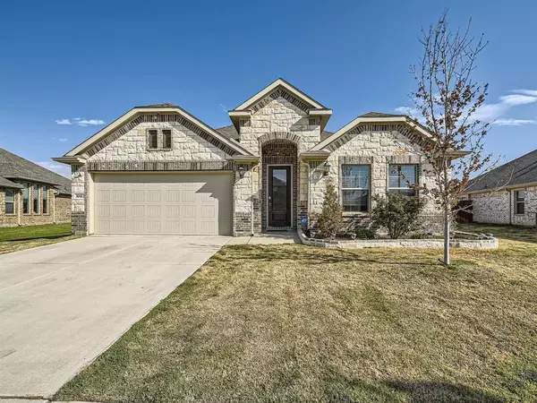 1012 Red Coal Drive, Denton, TX 76201