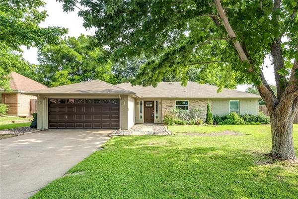 200 Brazil Drive, Hurst, TX 76054