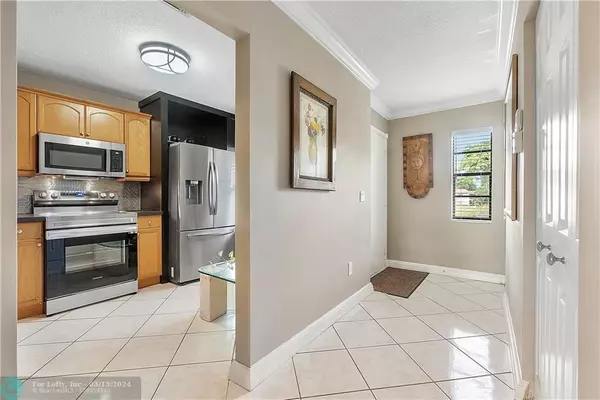 Boca Raton, FL 33428,9193 Pecky Cypress Ln  #6f