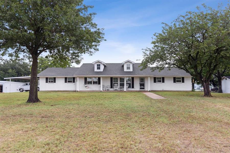 3749 Springfield Road, Springtown, TX 76082