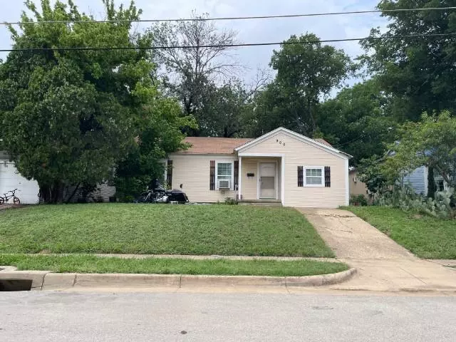 900 Sycamore Terrace, Fort Worth, TX 76104