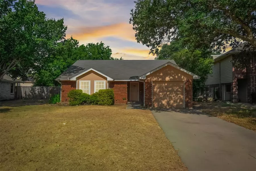 6429 Longmont Trail, Fort Worth, TX 76179