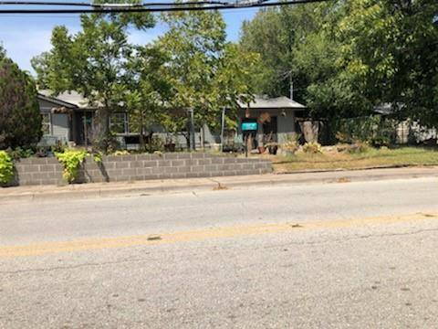 427 S Cowan Avenue, Lewisville, TX 75057