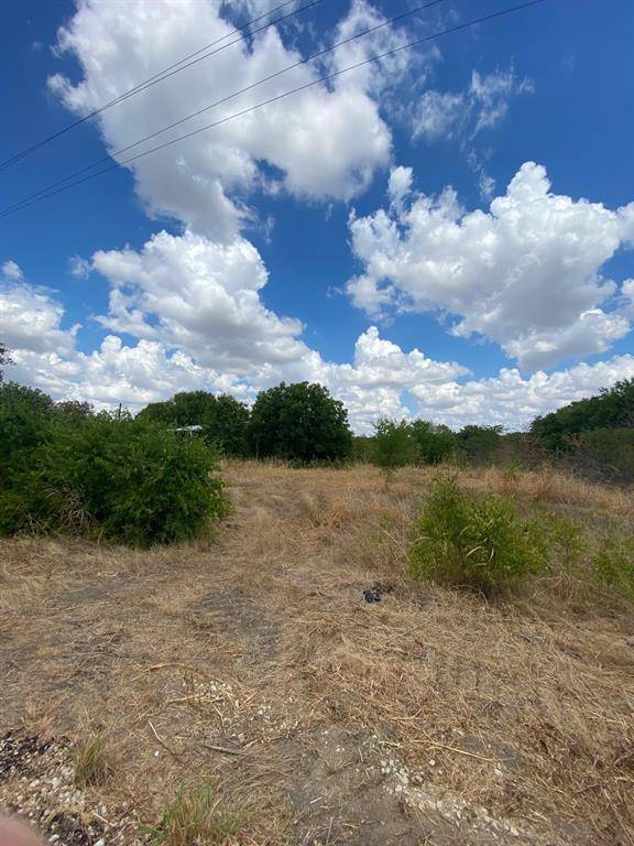 118 LCR 106, Mount Calm, TX 76673