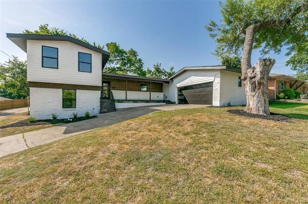 7066 Whitehill Street, Dallas, TX 75231