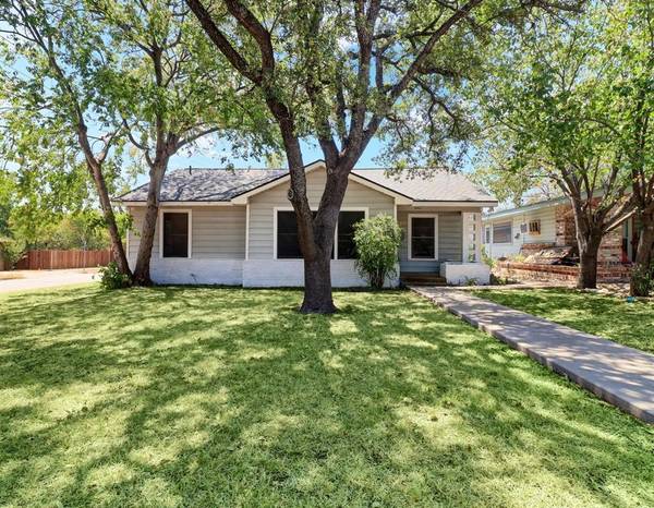 4801 Houghton Avenue, Fort Worth, TX 76107