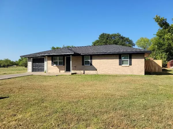 1593 Leon Street, Kaufman, TX 75142