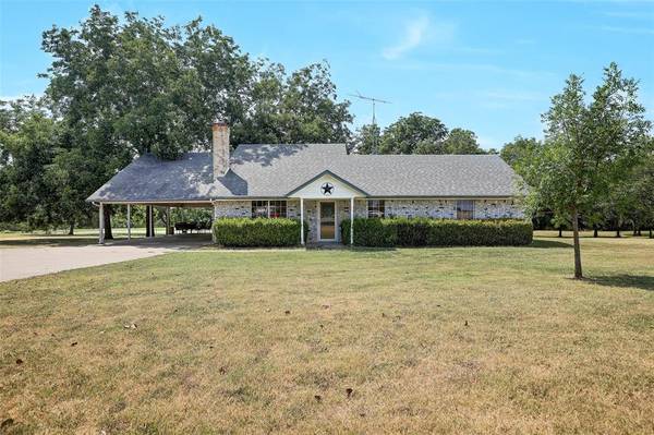 4056 County Road 1083, Celeste, TX 75423