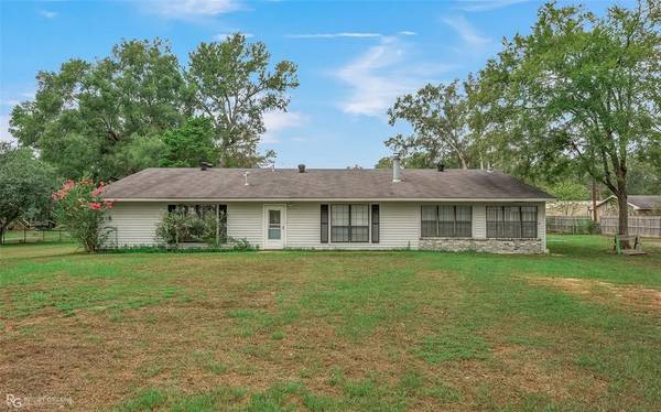 11826 Sparks Davis Road, Keithville, LA 71047