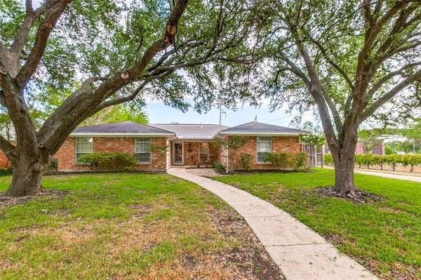 800 Scottsdale Drive, Richardson, TX 75080