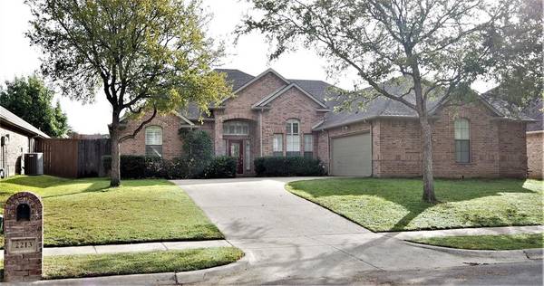 2213 Fairfax Trail, Denton, TX 76205