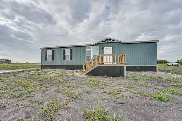 3080 Sitting Bull Lane, Ferris, TX 75125