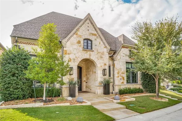 Dallas, TX 75248,18 Abbey Creek Way