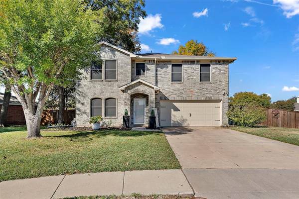 8304 Early Dawn Trail, Denton, TX 76210