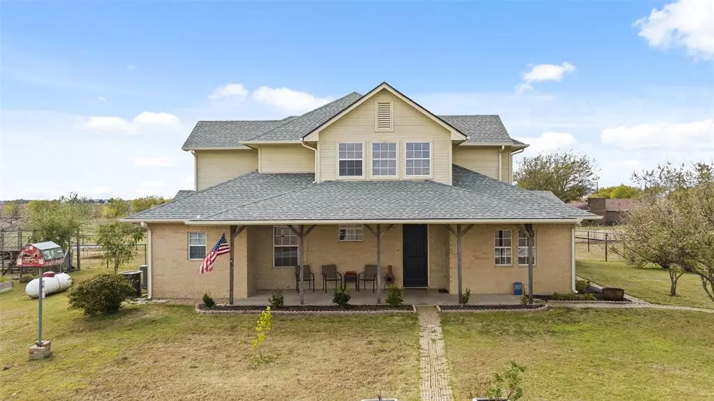 151 County Road 2622, Decatur, TX 76234