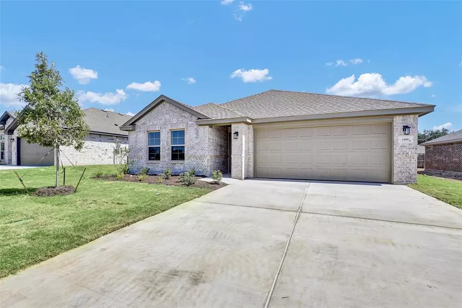 1409 Quail Creek Drive, Cleburne, TX 76033