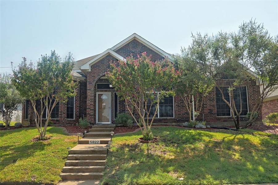 5822 Brookline Drive, Rowlett, TX 75089