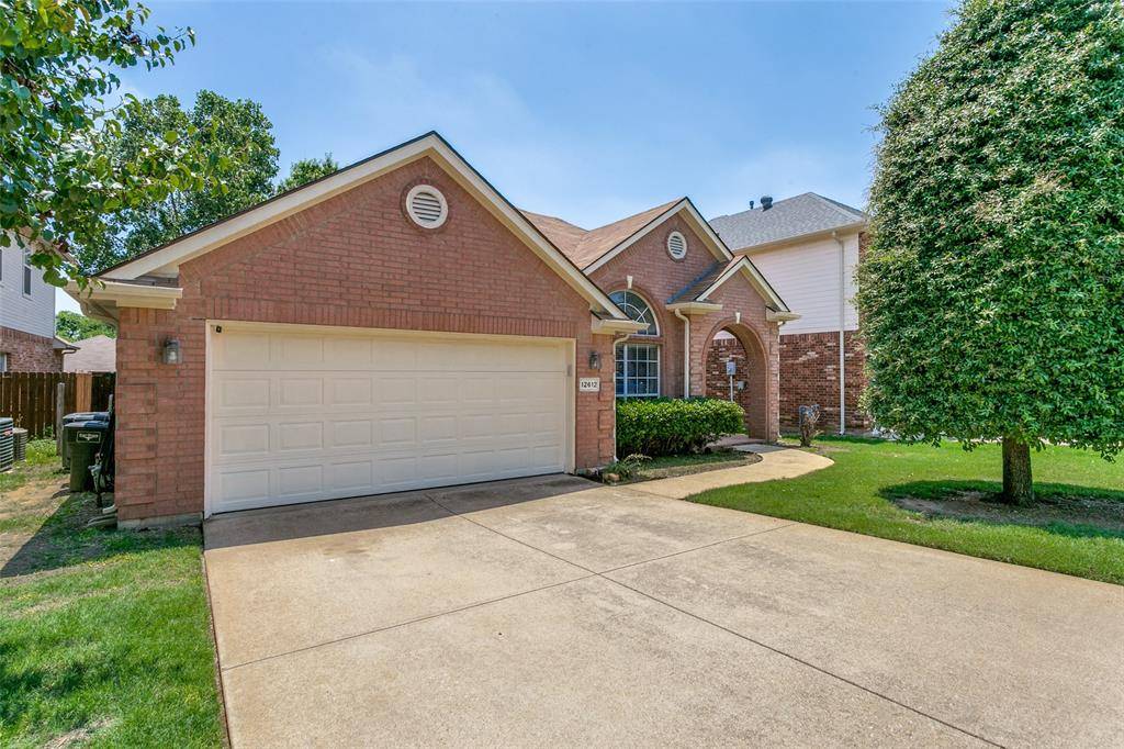 12612 Red Cedar Drive, Fort Worth, TX 76040
