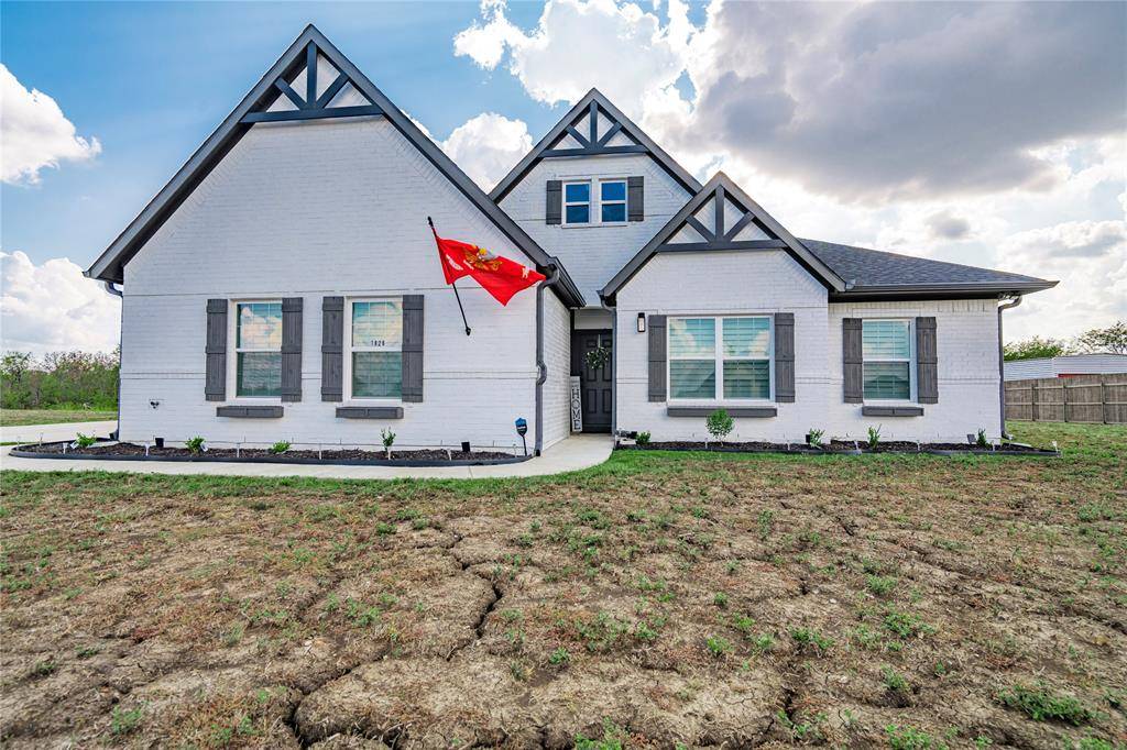 1826 Westpoint Circle,  Terrell,  TX 75161