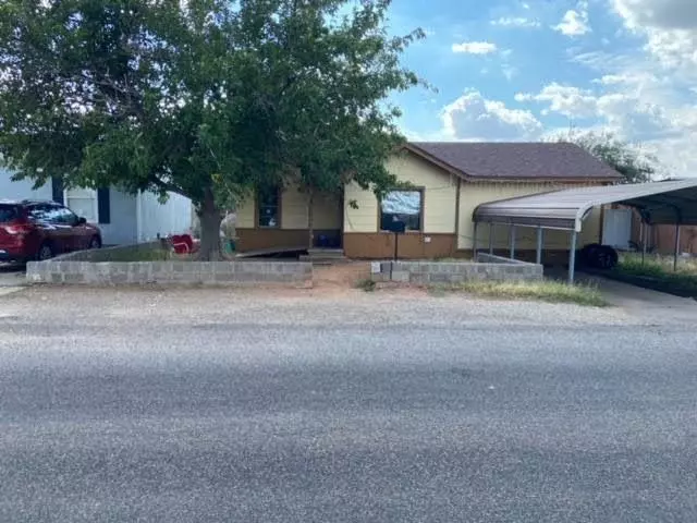 Crane, TX 79731,1104 S Mary Street