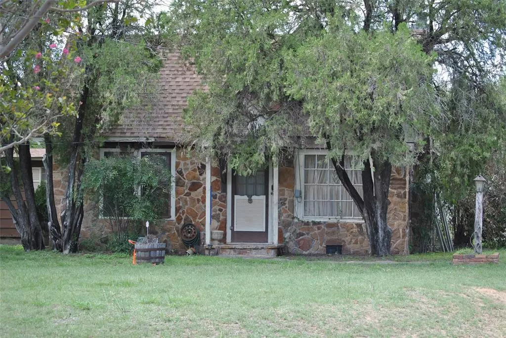 Comanche, TX 76442,1050 County Road 419