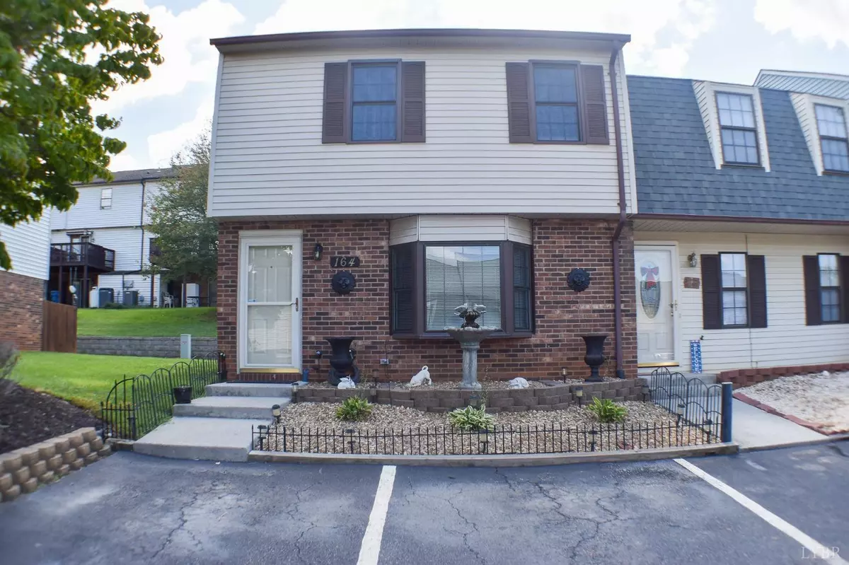 Lynchburg, VA 24502,164 Kitty Hawk SQ