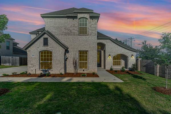 502 Clifton Court, Midlothian, TX 76065