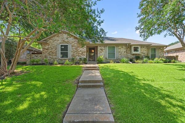 2016 Portsmouth Drive, Richardson, TX 75082