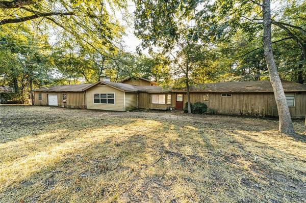 2155 Hickory Trace, Mabank, TX 75156