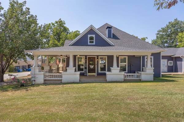 107 N Virginia Street,  Troup,  TX 75789