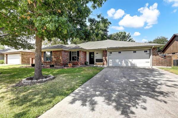 704 California Trail, Keller, TX 76248