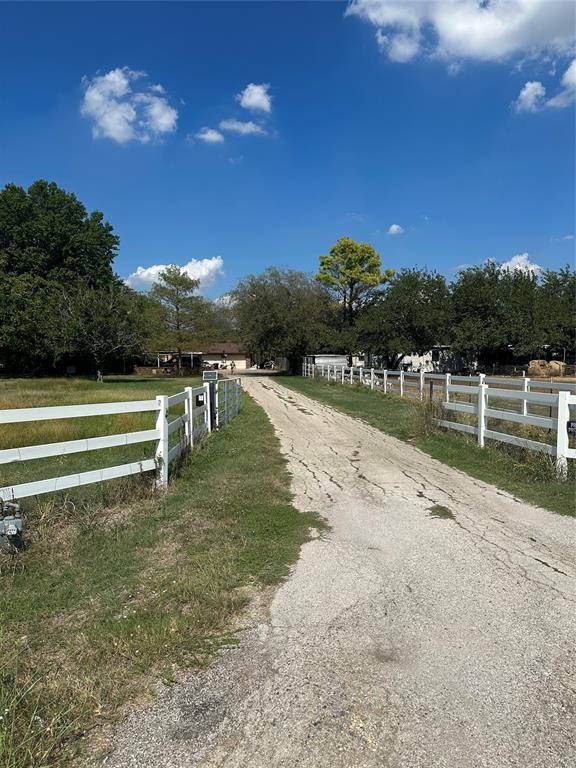 1925 Weeping Willow Street, Burleson, TX 76028