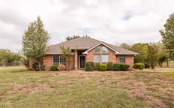 2904 Camaro Drive, Crowley, TX 76036