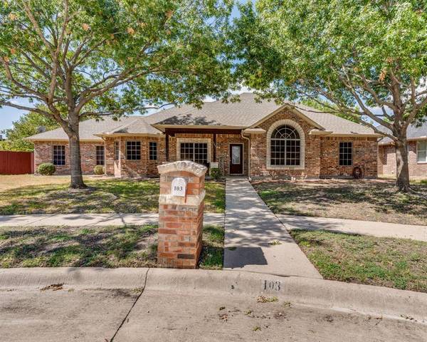 103 Dovehill Circle, Red Oak, TX 75154