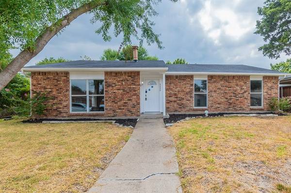 5220 Bartlett Drive, The Colony, TX 75056