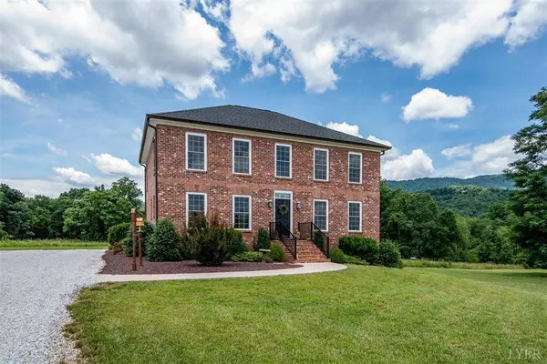 334 Amber Ridge DR, Madison Heights, VA 24572