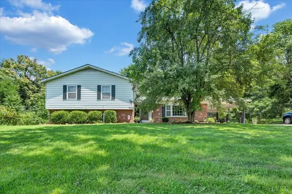 420 Tanglewood DR, Martinsville, VA 24112