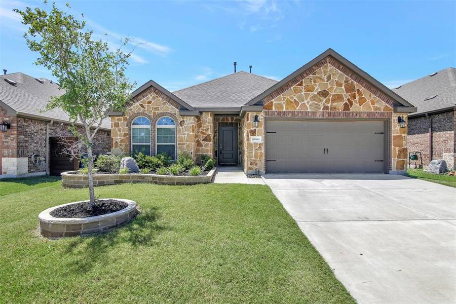 10900 Aledo Lane, Aubrey, TX 76227