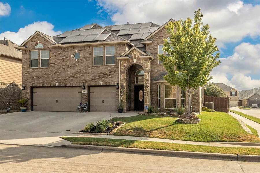 9724 Makiposa Lane, Fort Worth, TX 76177