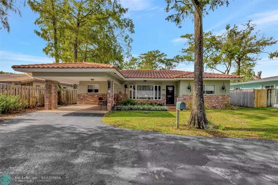 1950 NW 42nd Ct, Oakland Park, FL 33309