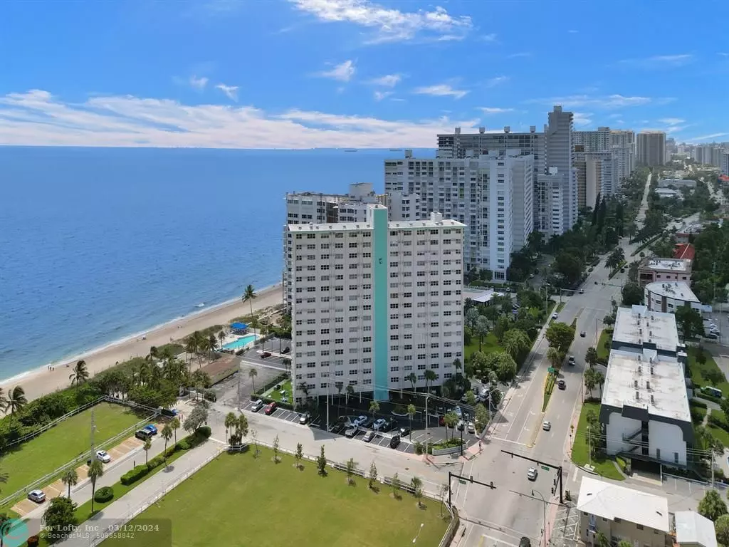 Lauderdale By The Sea, FL 33308,4050 N Ocean Dr  #406