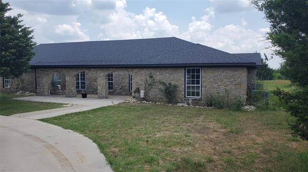 391 Private Road 4379, Decatur, TX 76234